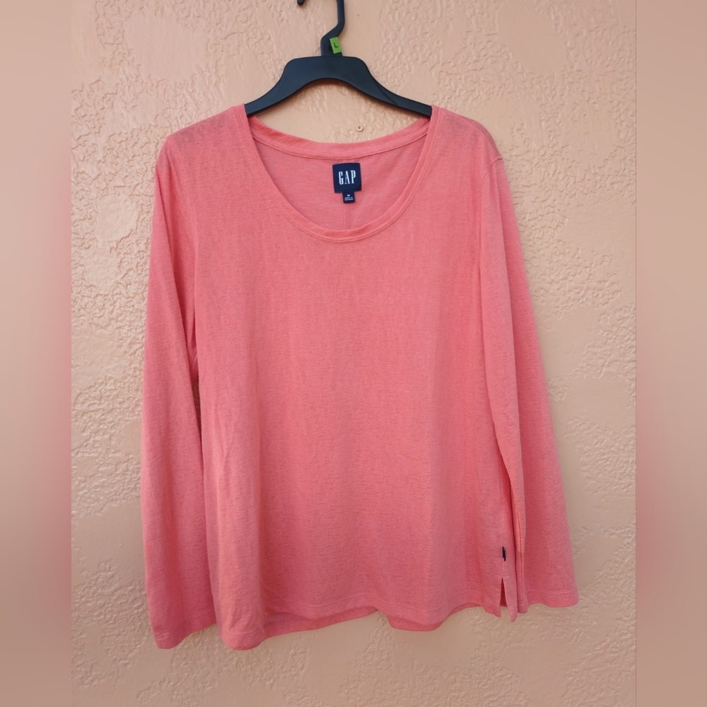 Gap Women's Long Sleeves Blouse Size Medium PinkT-shirt